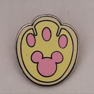Disney Pin Trading Aristocats Marie Paw Print Stylized SDR Collection Pin